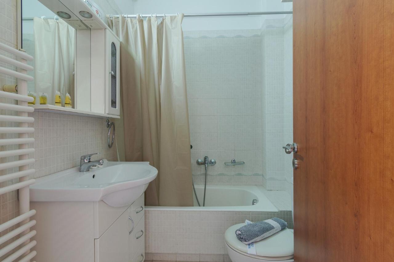 Comfort Apartment In Koukaki アテネ エクステリア 写真